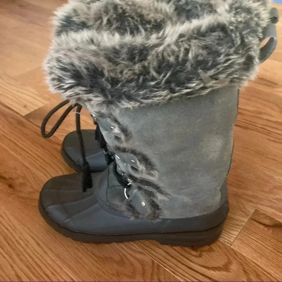 NWOT  Khombu grey suede snow boots - Picture 4 of 5